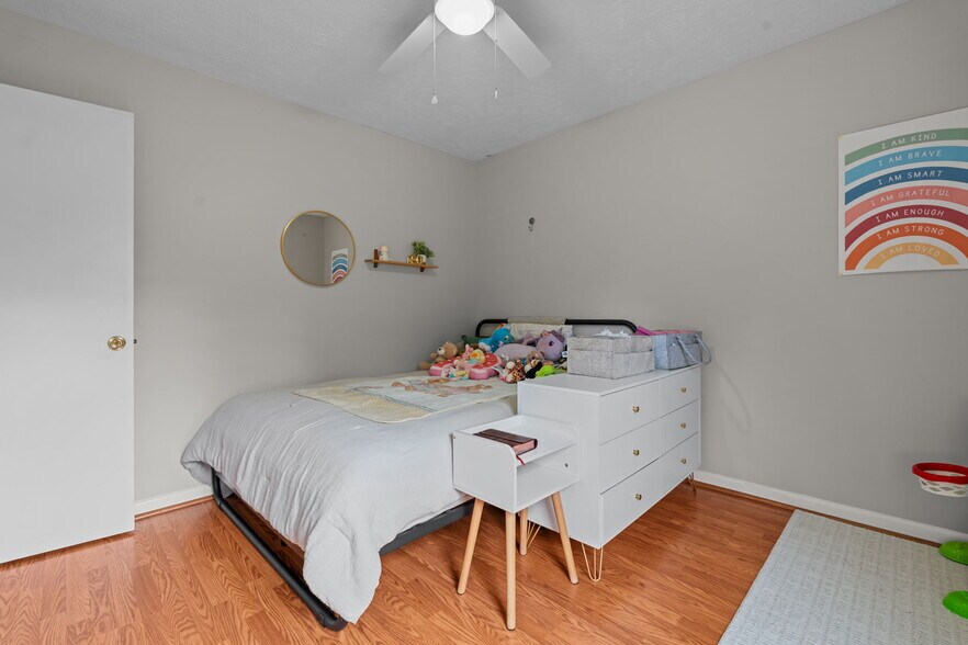Building Photo - 39 Orrin Ct