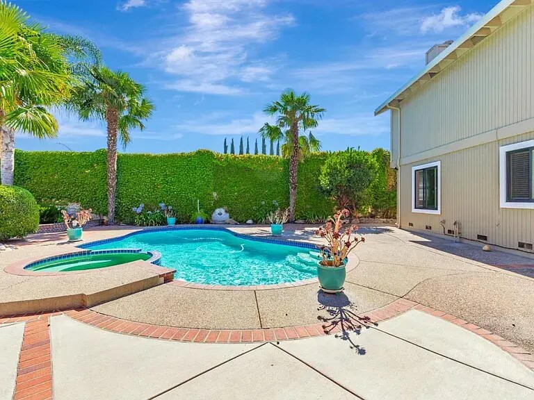 Pool view 3 - 1206 Sycamore Ct