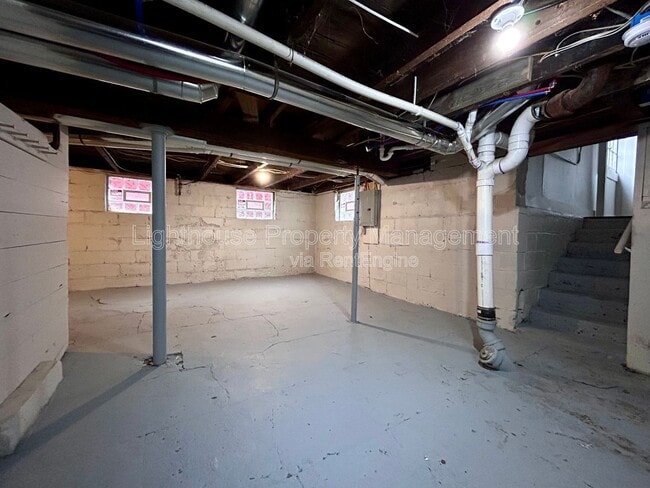 Building Photo - 1768 Elwood St