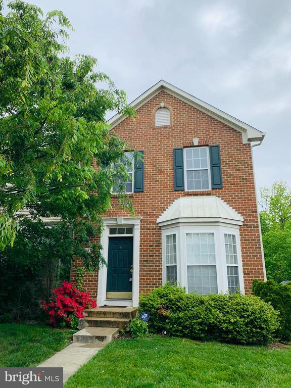 Building Photo - 1481 Pangbourne Way