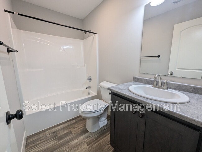 Building Photo - 1408 Sacred Oak Ct