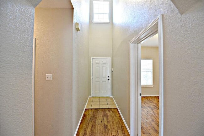 Building Photo - 9207 Brandts Wood St