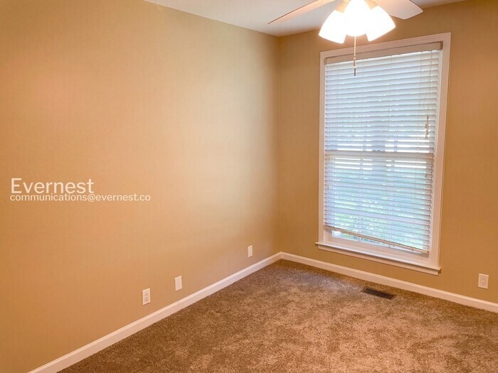 Building Photo - 1203 Countryside Dr