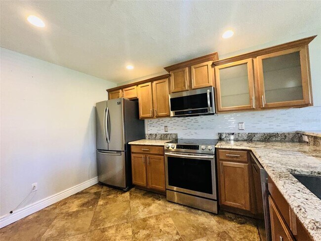 Building Photo - 200 Sterling Springs Ln