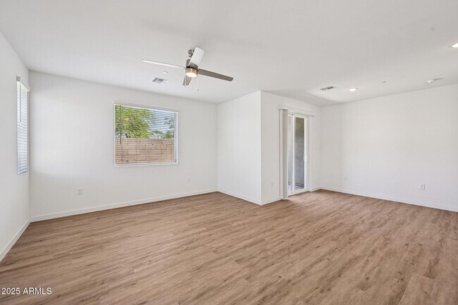 Building Photo - 2131 JENNIFER LYNN Way