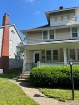 Building Photo - 225 E Allen St