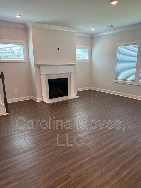 Building Photo - 2103 Greasby Ct