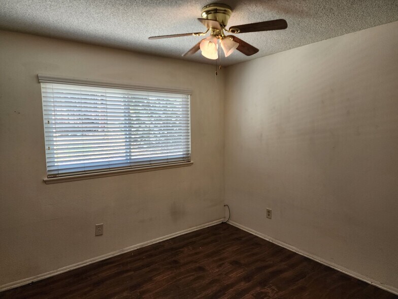 Building Photo - 2547 Rambling Ct