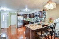 Building Photo - 1140 Oakcroft Ln