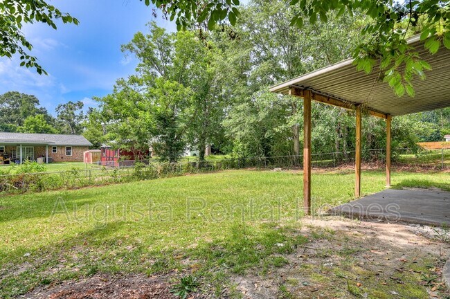 Building Photo - 3623 Columbine Dr