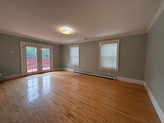 Building Photo - $0 DEPOSIT OPTION. CHARMING VICTORIAN TOWNHOUSE IN UPTOWN/CITY PARK WEST