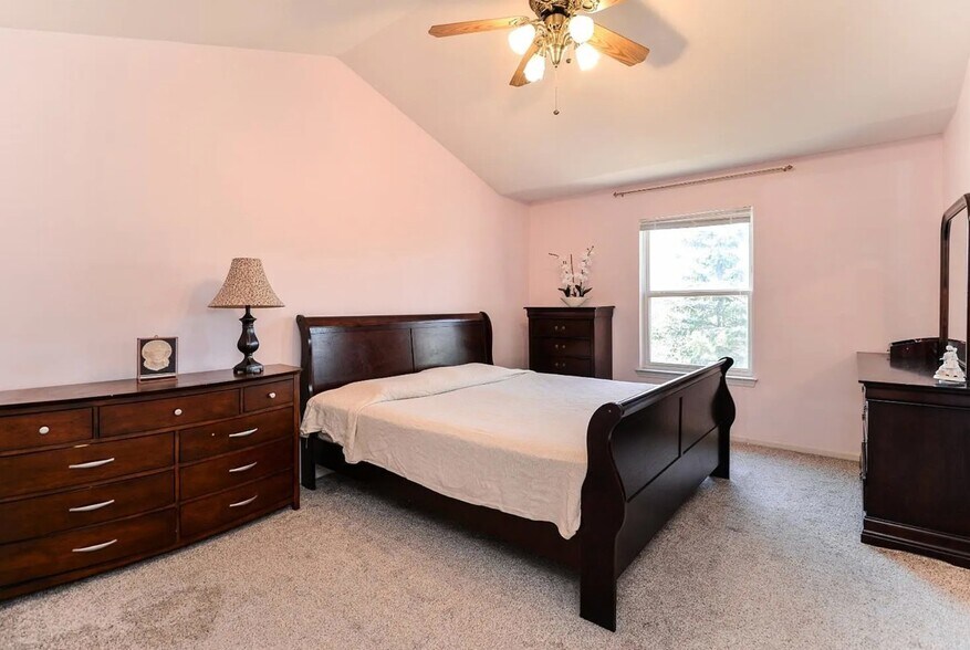 Building Photo - 4079 Crystal Creek Dr