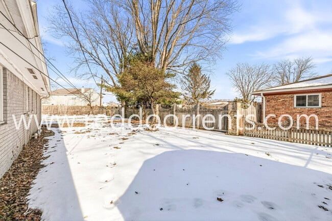 Building Photo - 7026 Kimberly Ln