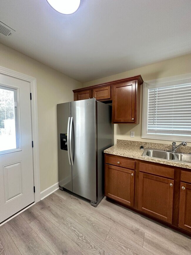 Building Photo - SPACIOUS NEWLY BUILT HOME