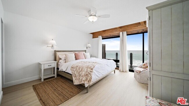 Building Photo - 11358 Pacific Coast Hwy