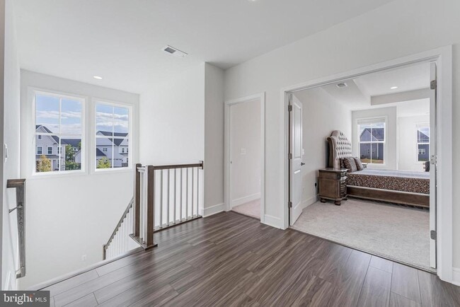 Building Photo - 23765 Fairfield Knl Ct