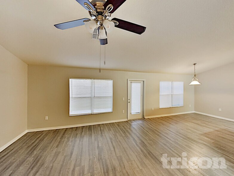 Building Photo - 14086 Amero Ln