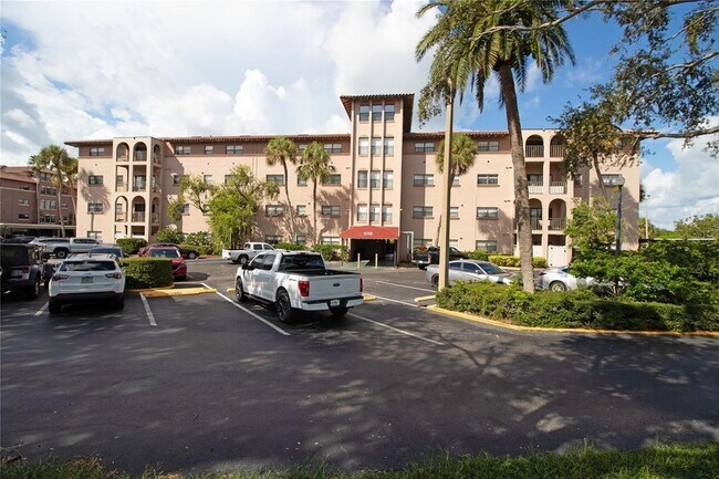 Building Photo - 6150 Gulfport Blvd S