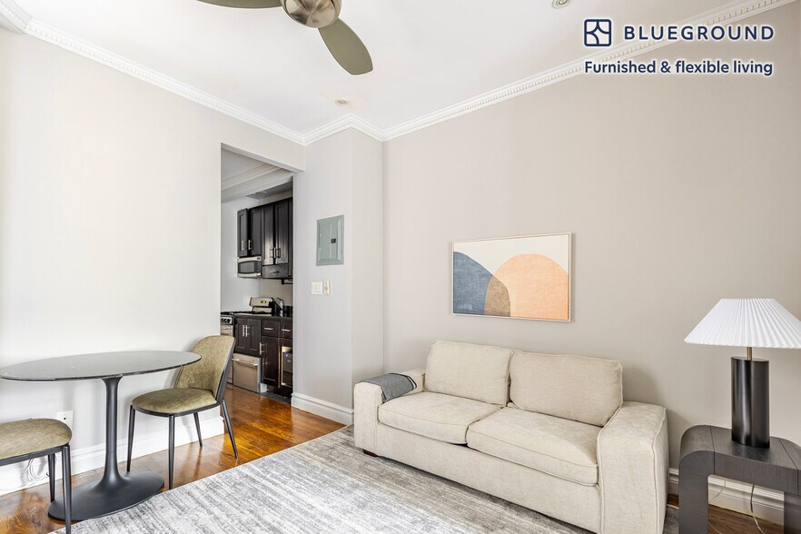 Primary Photo - 250 Mott St