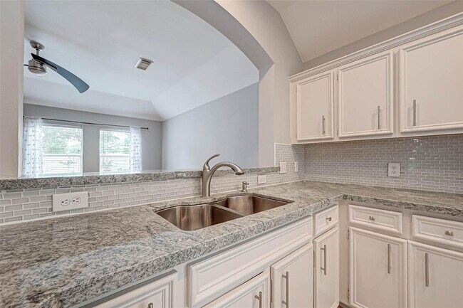Building Photo - 7306 Autumn Aspen Ln