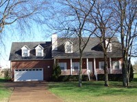 Building Photo - 2702 Camden Ct