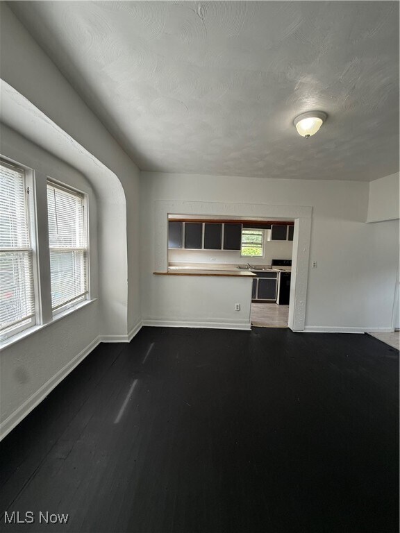 Building Photo - 1057 Joy Ave