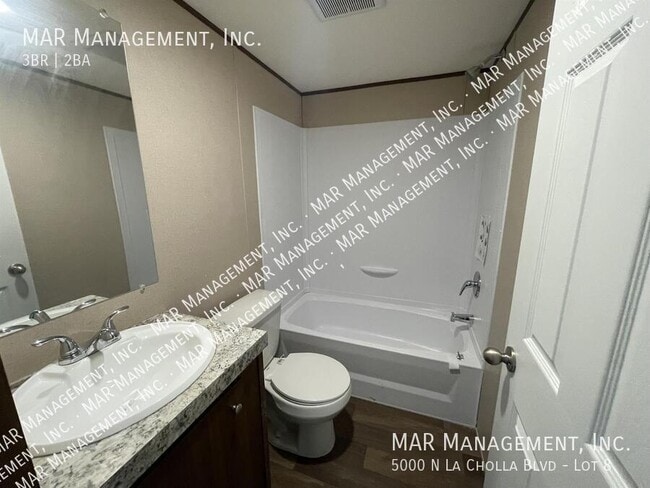 Building Photo - 5000 N La Cholla Blvd
