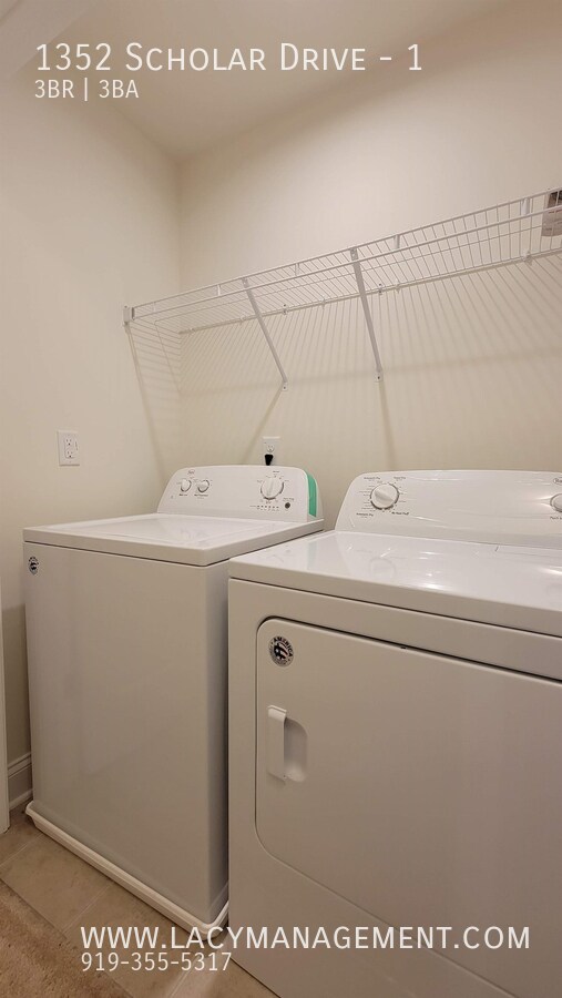 Building Photo - 1352 Scholar Dr