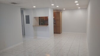 Building Photo - 15619 SW 73rd Circle Ter