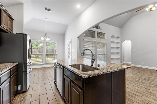 Building Photo - 1421 Baynes Dr