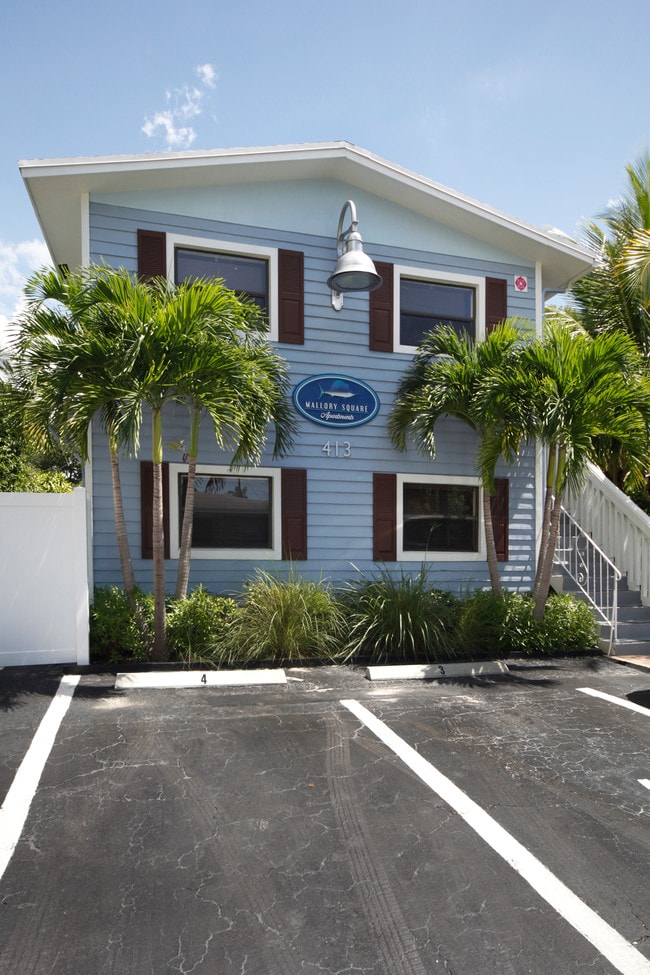 Primary Photo - 413 SE 16th St