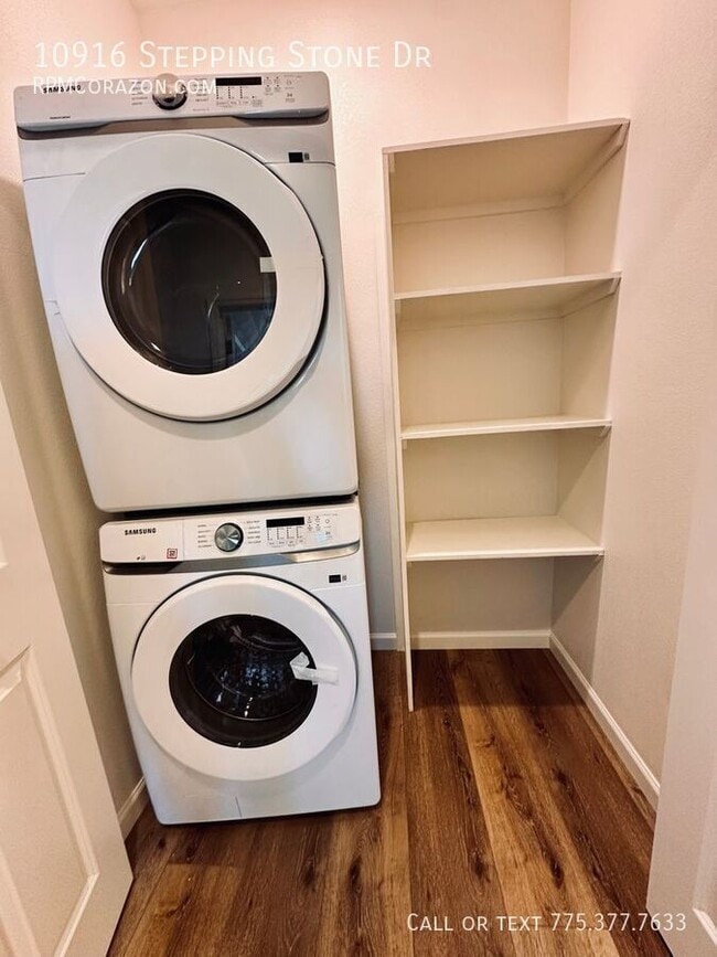 Building Photo - 10916 Stepping Stone Dr