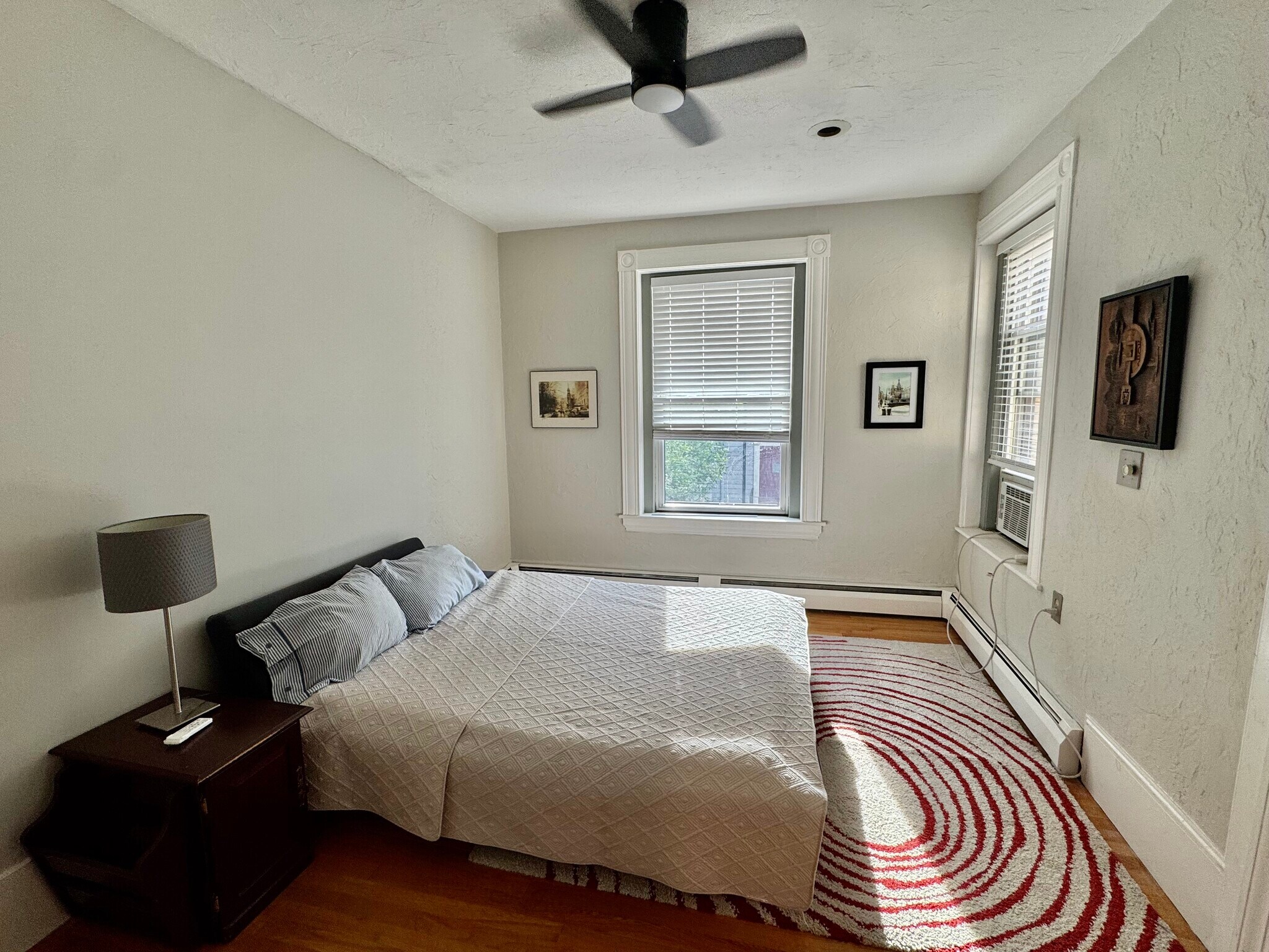 Building Photo - 48 Kent St