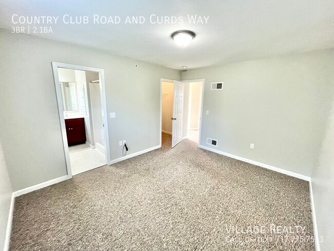 Building Photo - 703 Country Club Rd