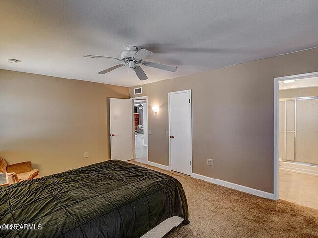 Building Photo - 13207 W Kodiak Dr