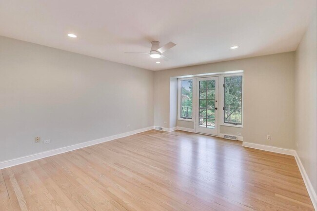 Building Photo - 2408 Cumberland Cir