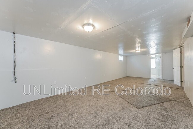 Building Photo - 3016 W Stanford Dr