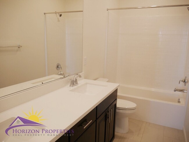 Building Photo - Modern Two-story 3 Bed 2.5 Bath 1,638 sqft Rancho Cordova Solar Home