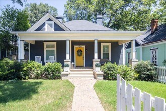 Building Photo - Beautiful 3/2.5 w/ Office Minutes From Airport and Woodward Academy!