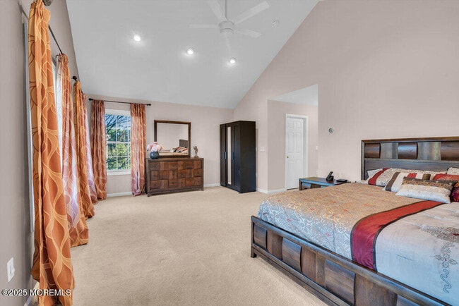 Building Photo - 40 Demarest Dr