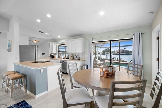 Building Photo - 4530 W Coral Cir