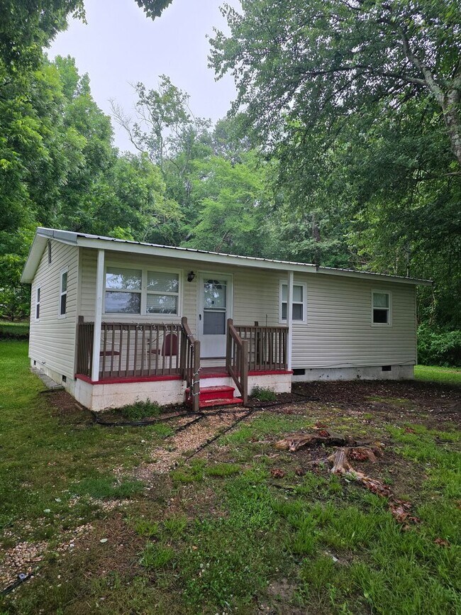 Building Photo - Coming Soon in Ringgold! 3BR/2BA Home with Large Detached Garage & Huge Backyard