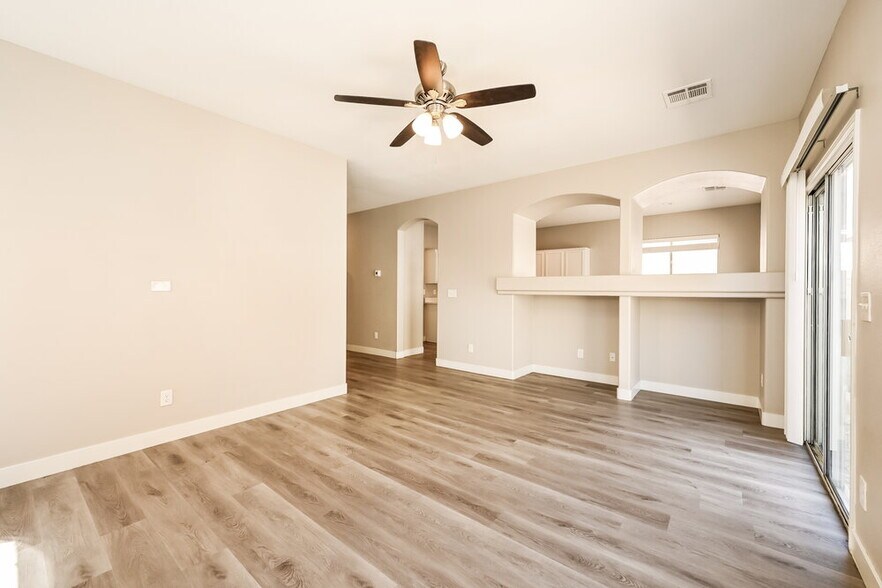Building Photo - 5864 Cape Hatteras Ct