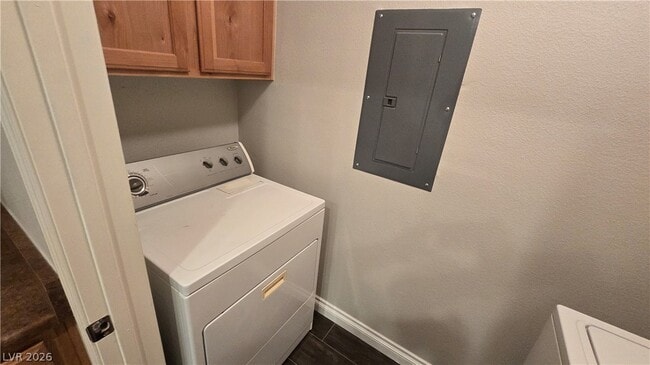 Building Photo - 3975 N Hualapai Way