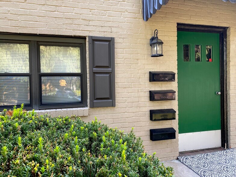 Building Photo - 2619 Espy Ave