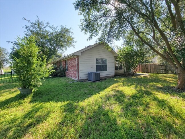 Building Photo - 5535 Gable Meadows Dr