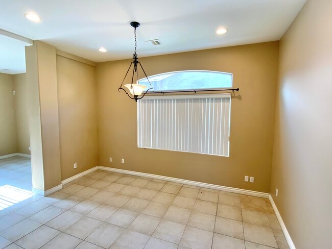 Building Photo - 15917 Sierra Vista Ct