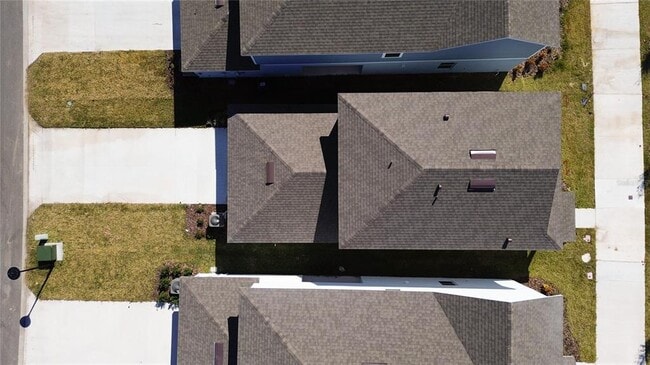 Building Photo - 2233 Southbury Dr