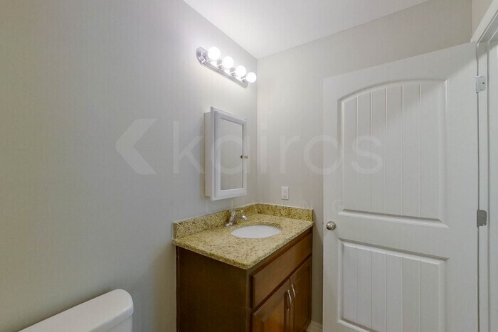 Building Photo - 16107 Hoiles Ave