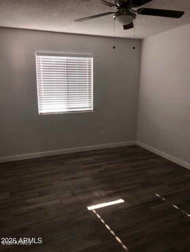 Building Photo - 2912 E Roeser Rd